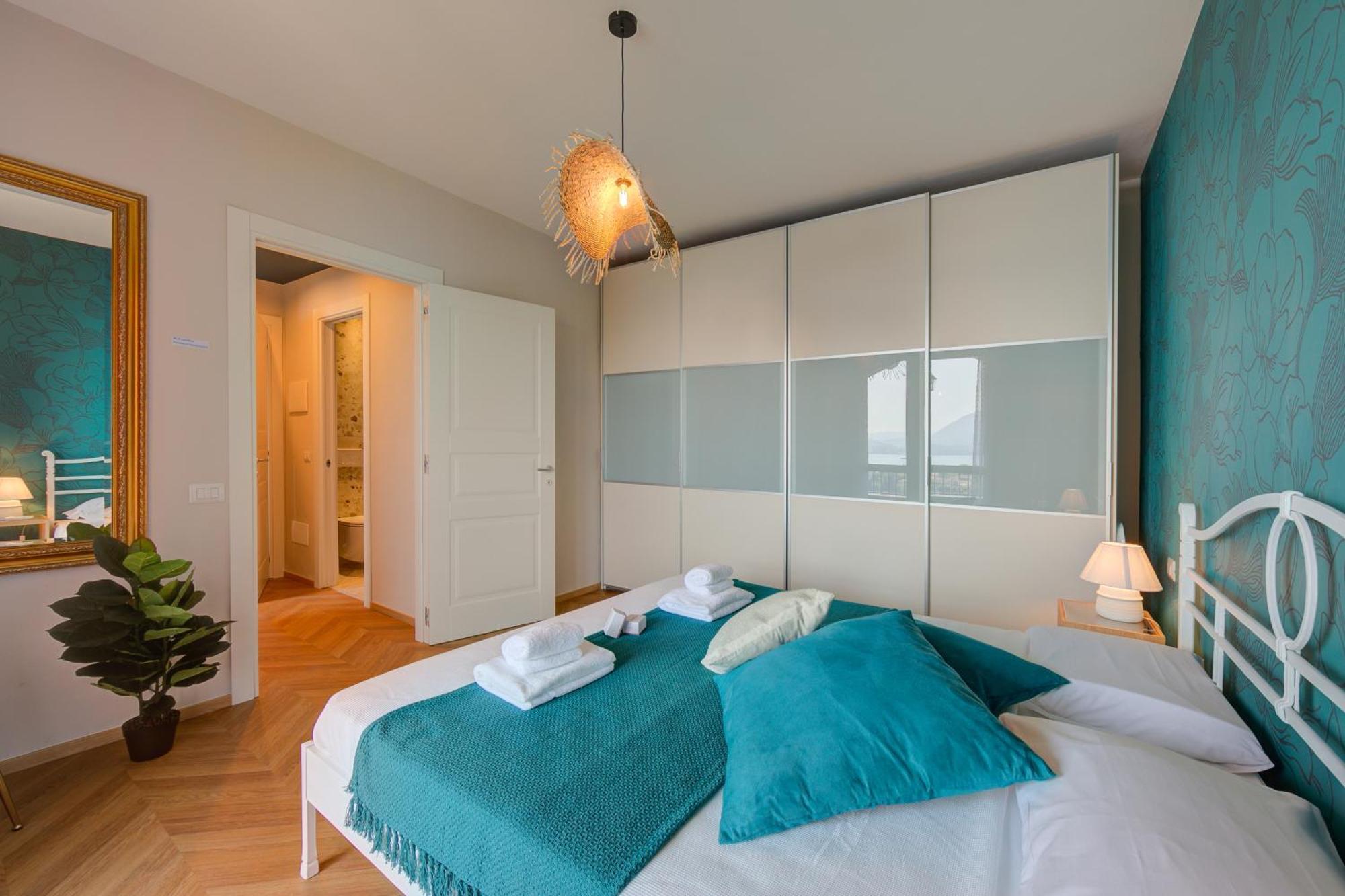 Pandora Lake View Stresa - Happy Rentals Bagian luar foto
