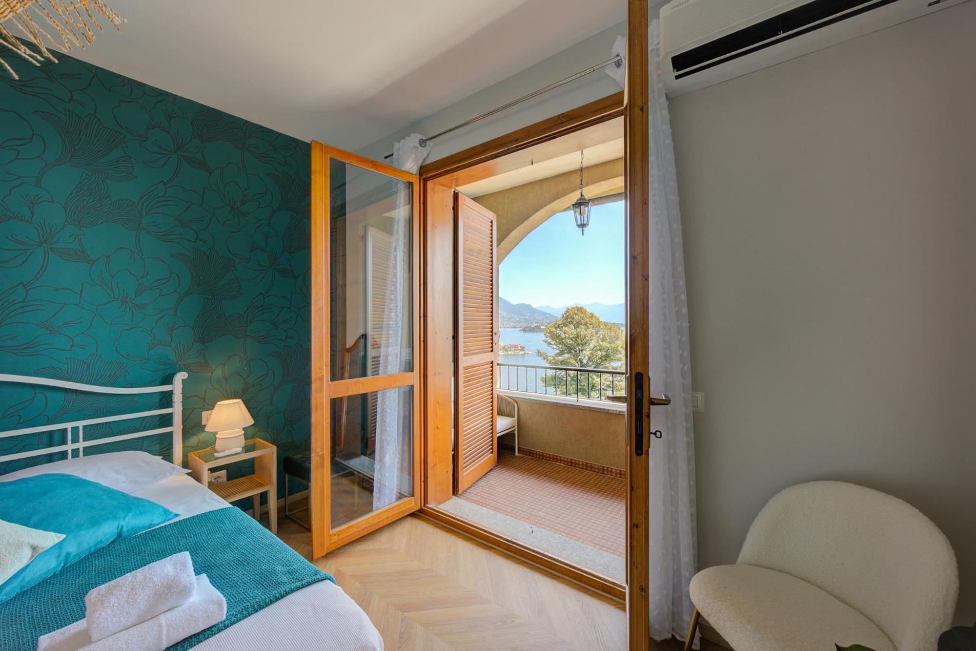 Pandora Lake View Stresa - Happy Rentals Bagian luar foto