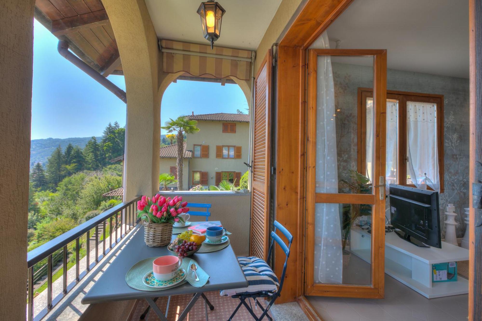Pandora Lake View Stresa - Happy Rentals Bagian luar foto